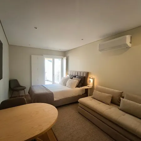 Carmo Cinema Apartment Porto