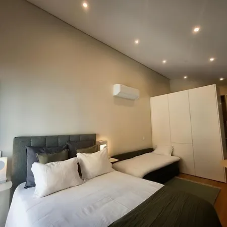 Carmo Cinema Apartment *